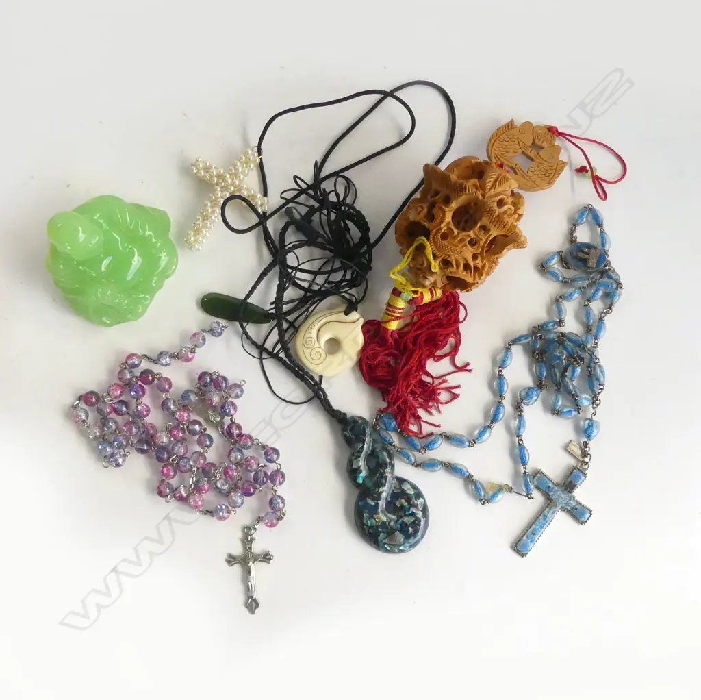 BAG COSTUME JEWELLERY ETC: green glass buddha + chinese finely carved hanging + cross pendants etc Image 1++