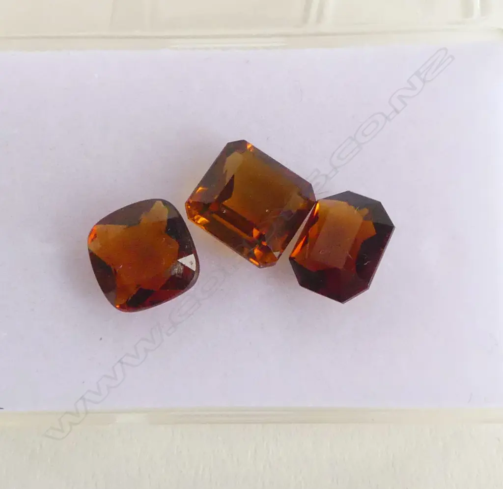 8.7CT SQUARE CUT CITRINE, 3 STONES Image 1++