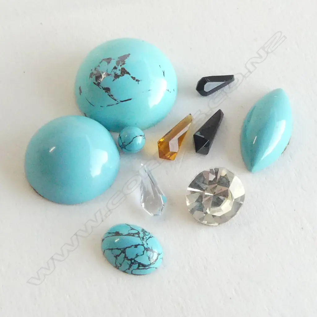 ASST. VINTAGE COSTUME CRYSTALS & GEMSTONES Image 1++