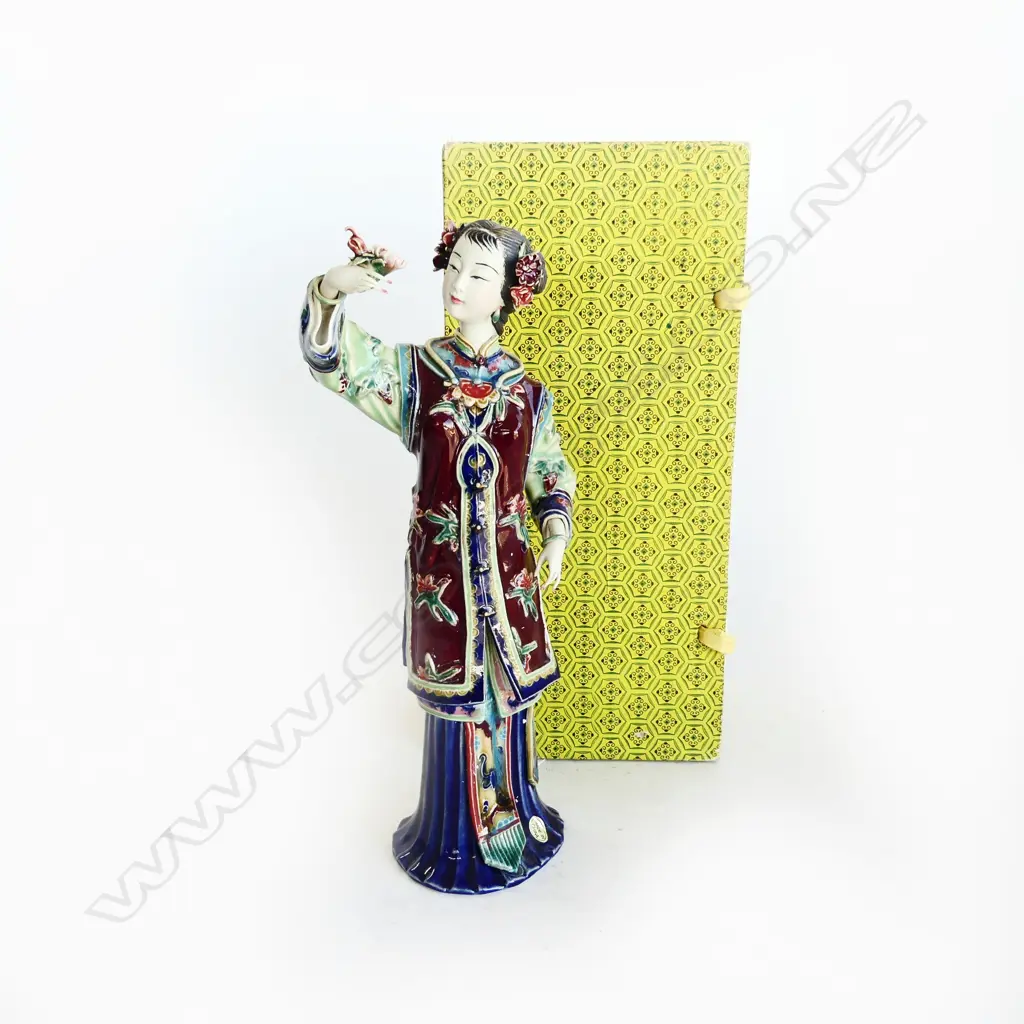 CHINESE  CHINA FIGURINE BRIGHT ENAMEL COLOURS  IN BOX H290MM Image 1++