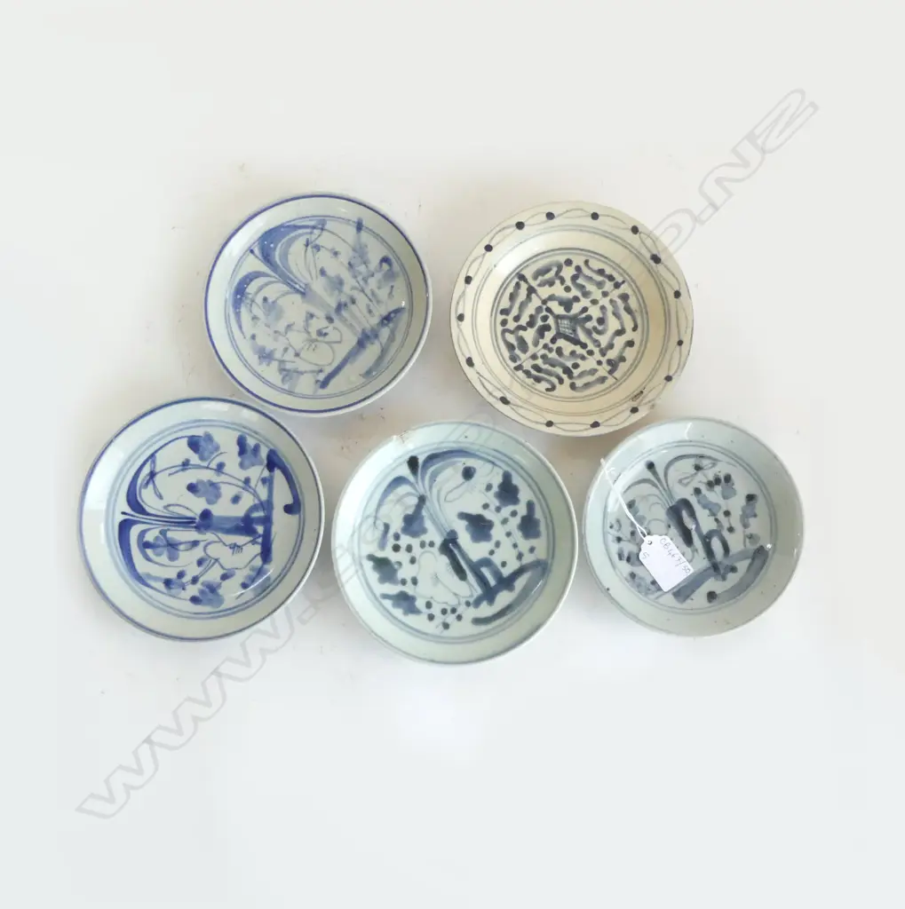 5 ORIENTAL B/W SIDE PLATES 160mm dia chips & hairlines Image 1++