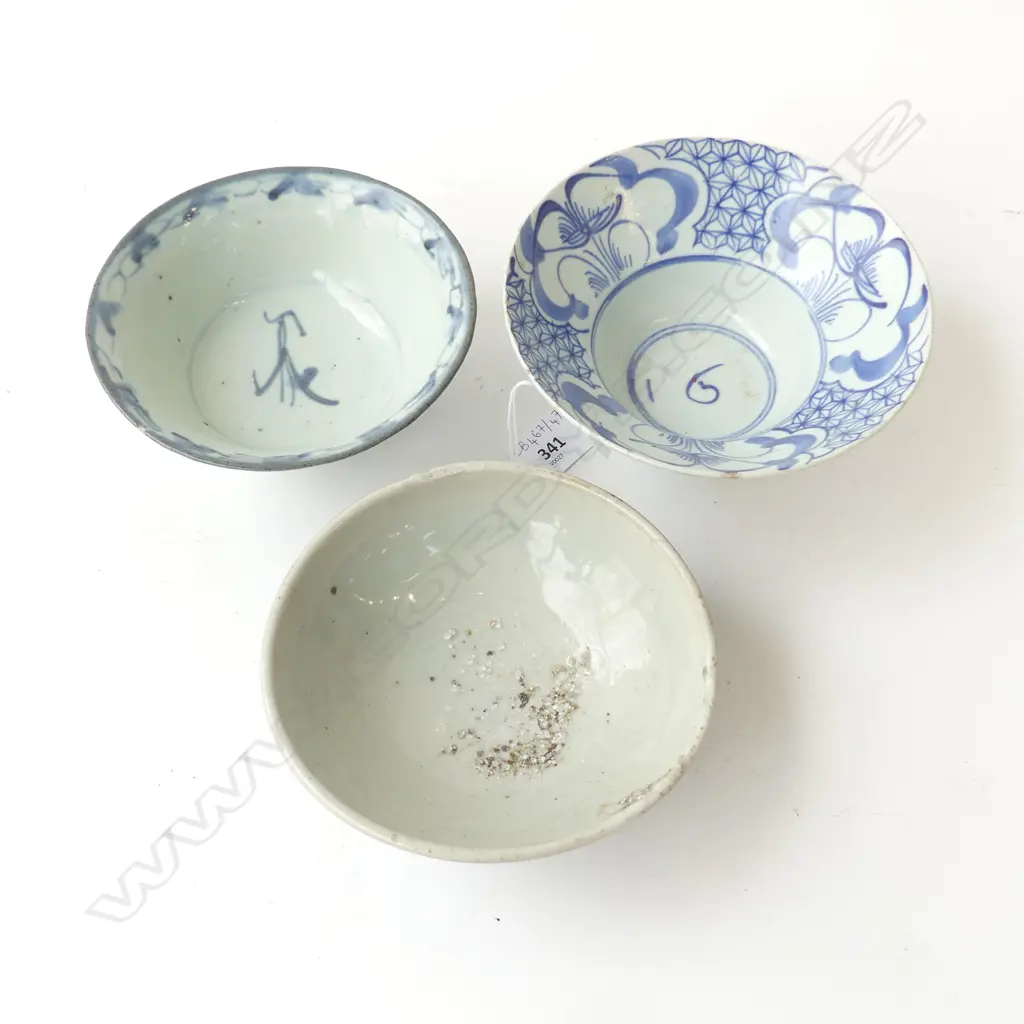 3 ORIENTAL BOWLS 155mm dia 1 w. HAIRLINE Image 1++