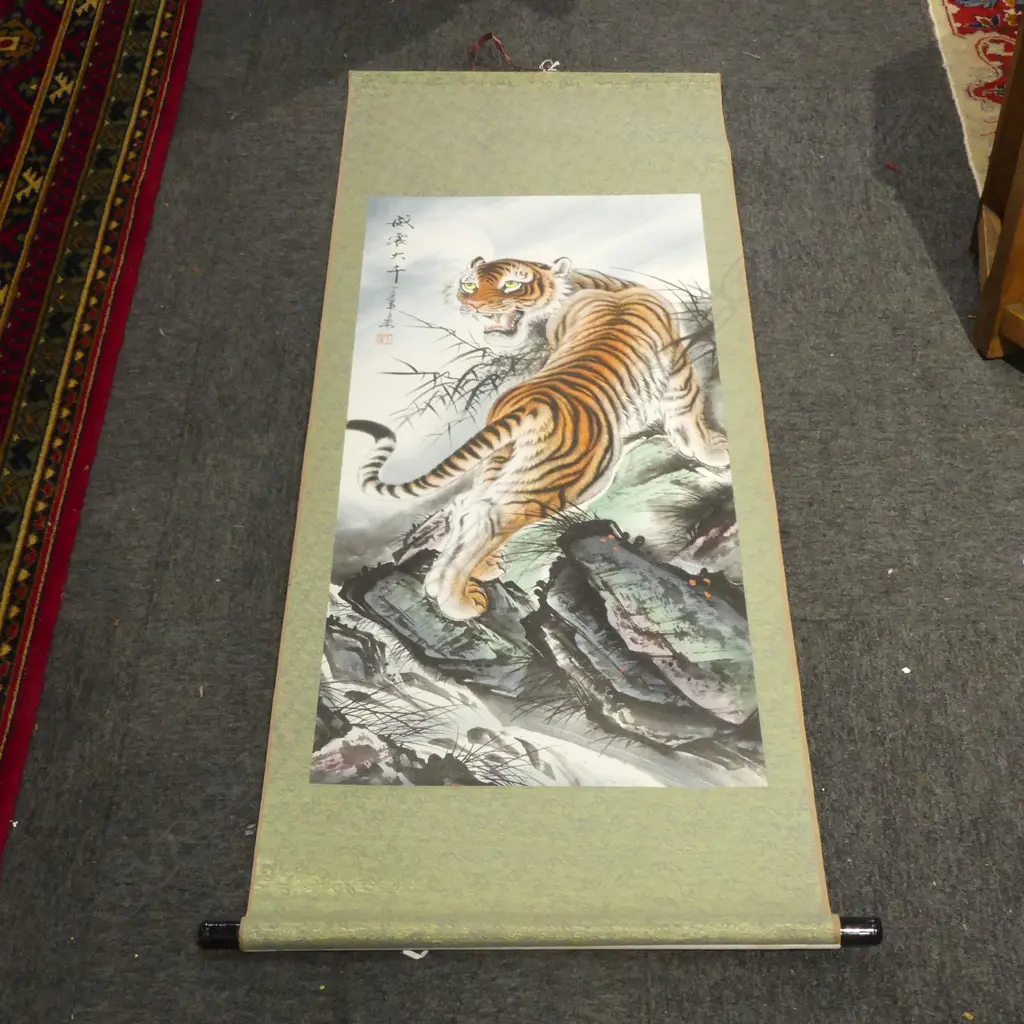 ORIENTAL SCROLL PAINTING OF TIGER W600MM Image 1++
