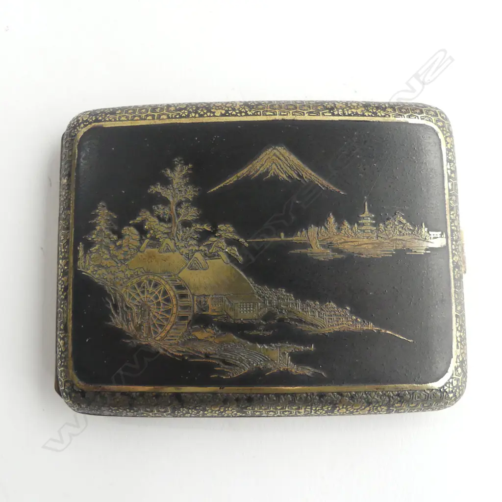 JAPANESE CIGARETTE CASE gilt & black lacquer Mt Fuji landscape Image 1++
