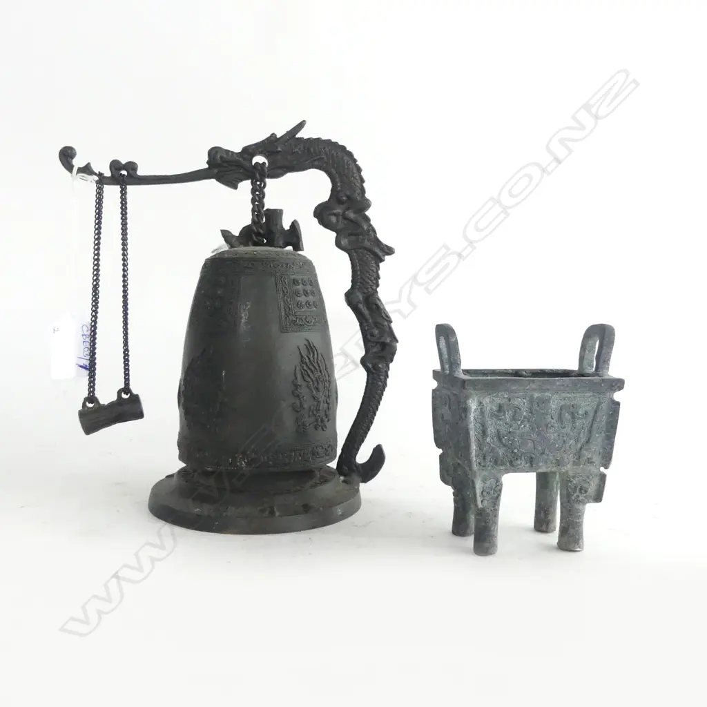 ORIENTAL ARCHAIC STYLE BELL ON STAND H.215mm & INCENSE BURNER H.110mm Image 1++