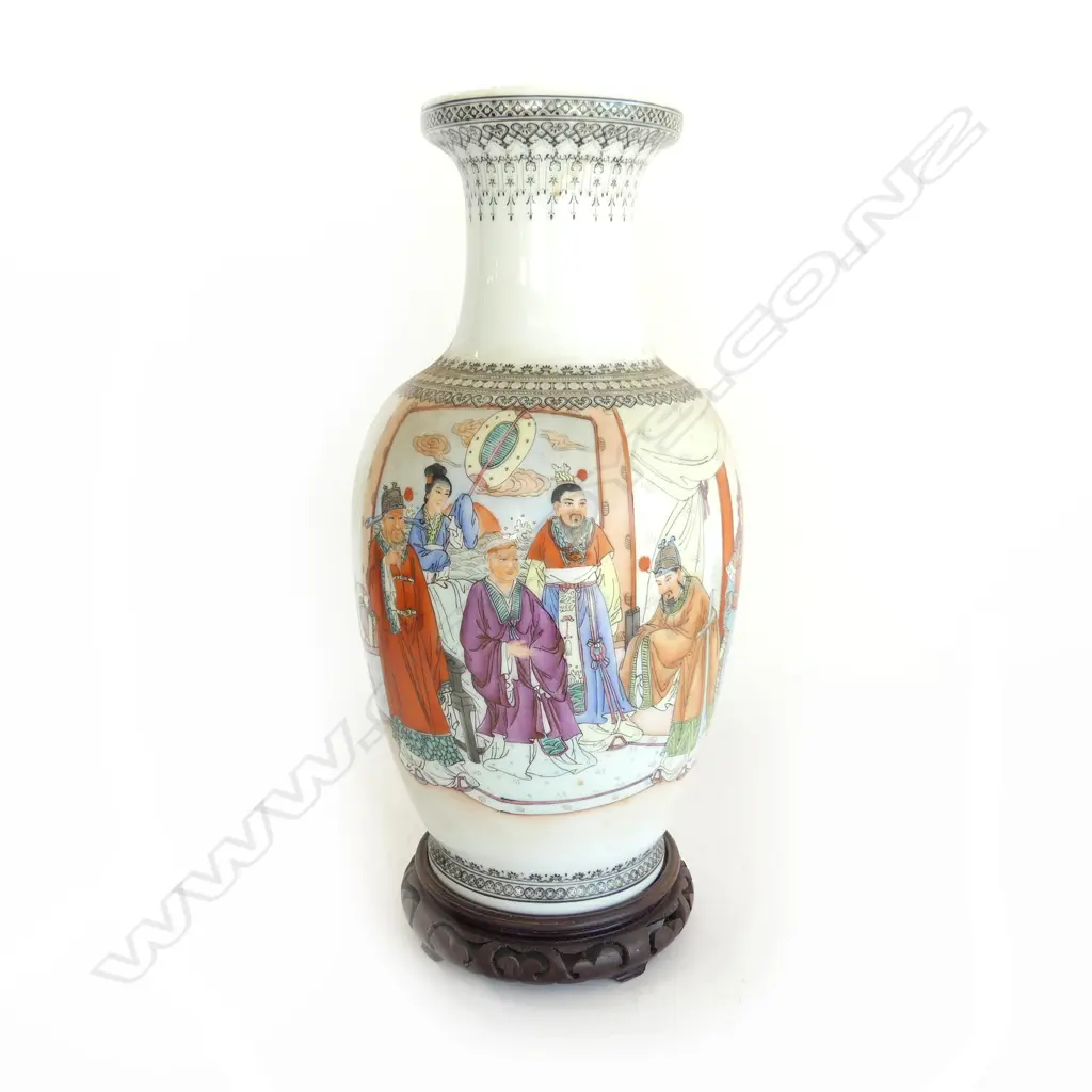 ORIENTAL VASE ON STAND H.390mm Image 1++