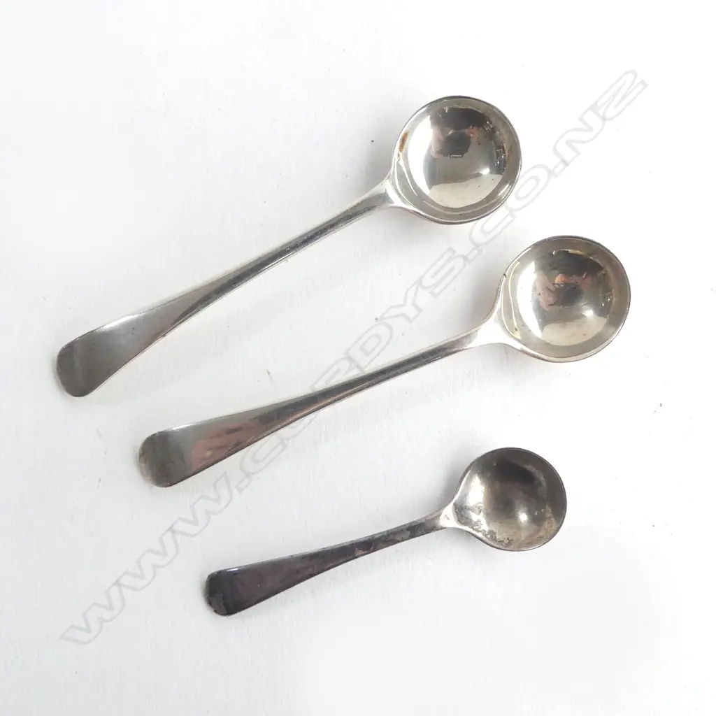 3 SILVER SALT SPOONS 16gms Image 1++