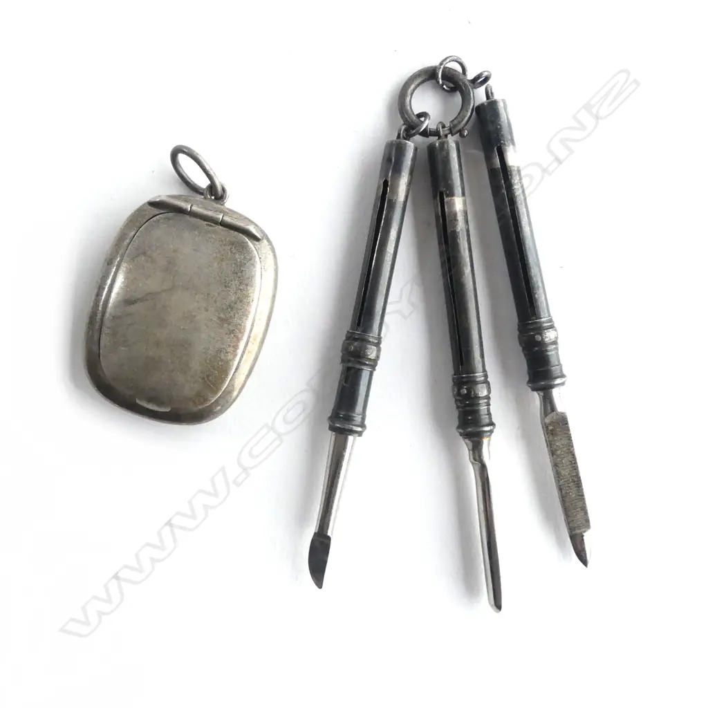 3 OLD SILVER PROPELLING MANICURE IMPLEMENTS + SILVER PATCH BOX Birmingham 1911 internal mirror w crack Image 1++