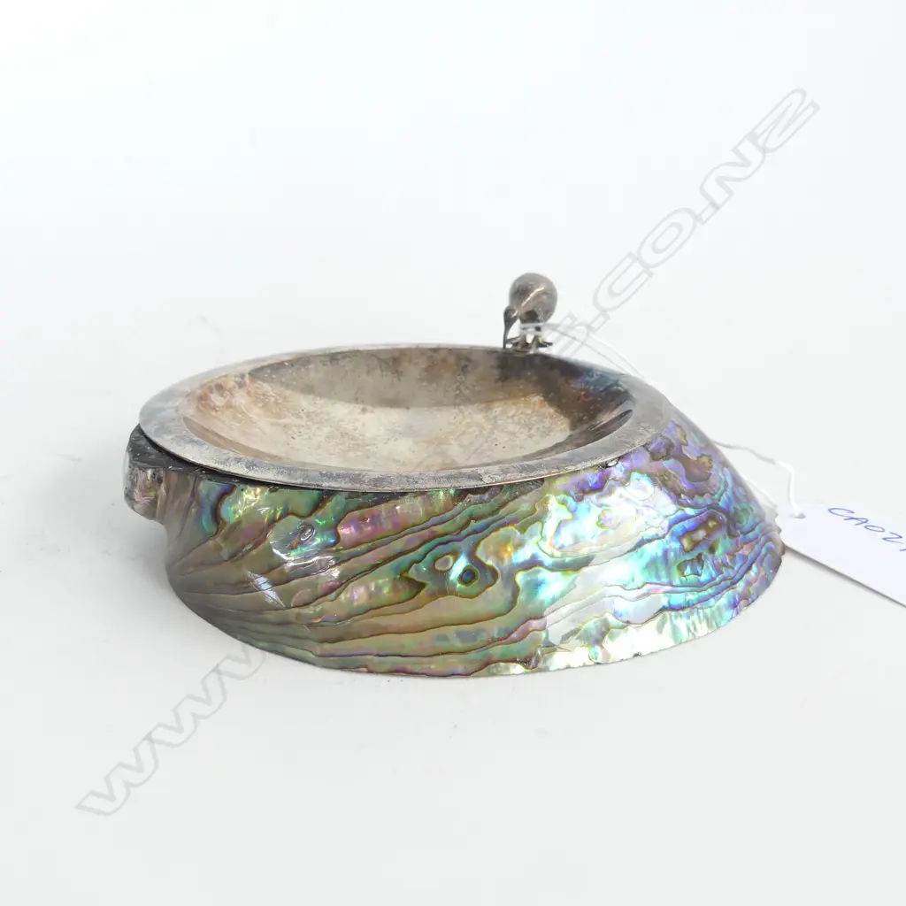 ATAAHUA 1960/70's SILVER PLATE KIWI DISH ON PAUA. l.125MM. labelled Image 1++