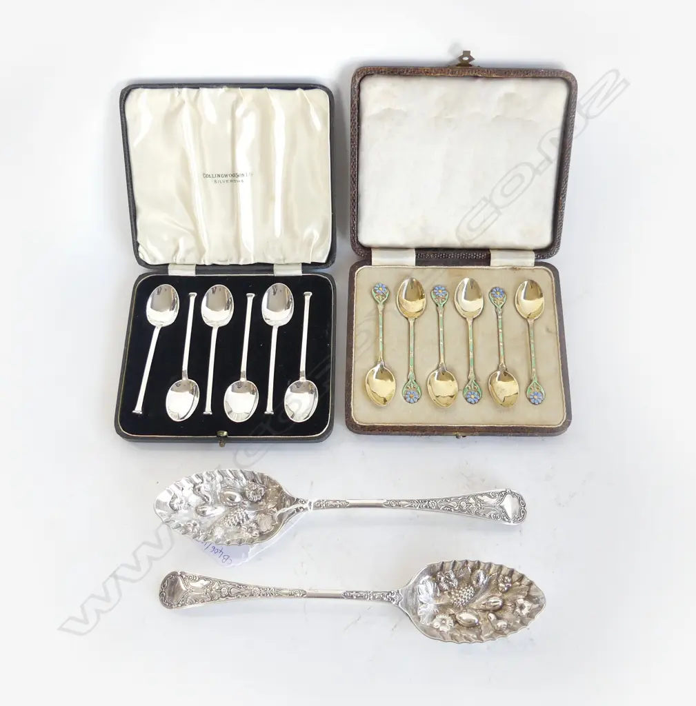 2 SETS OF STG SILVER TEASPOONS, 94gms, BOTH CASED + PR EP BERRY SPOONS Image 1++