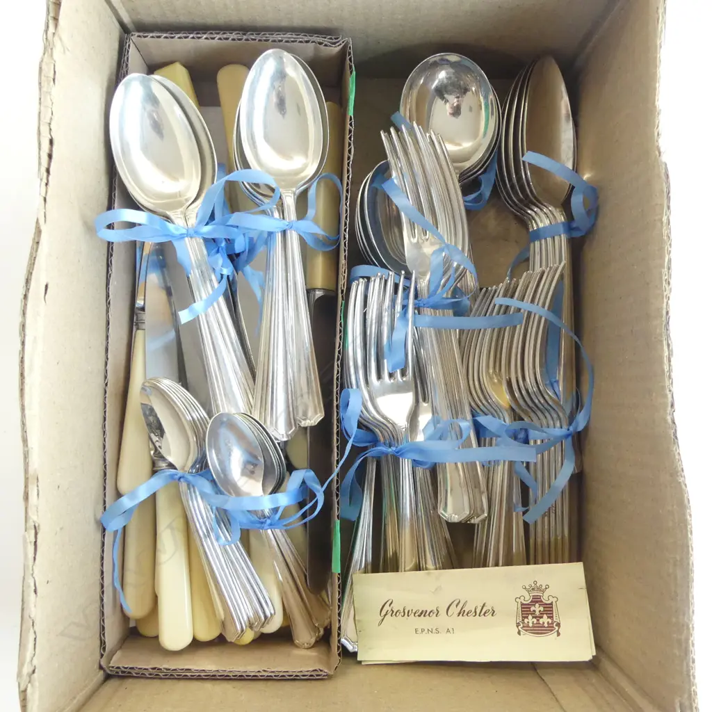 GROSVENOR DECO EP CUTLERY SET Image 1++