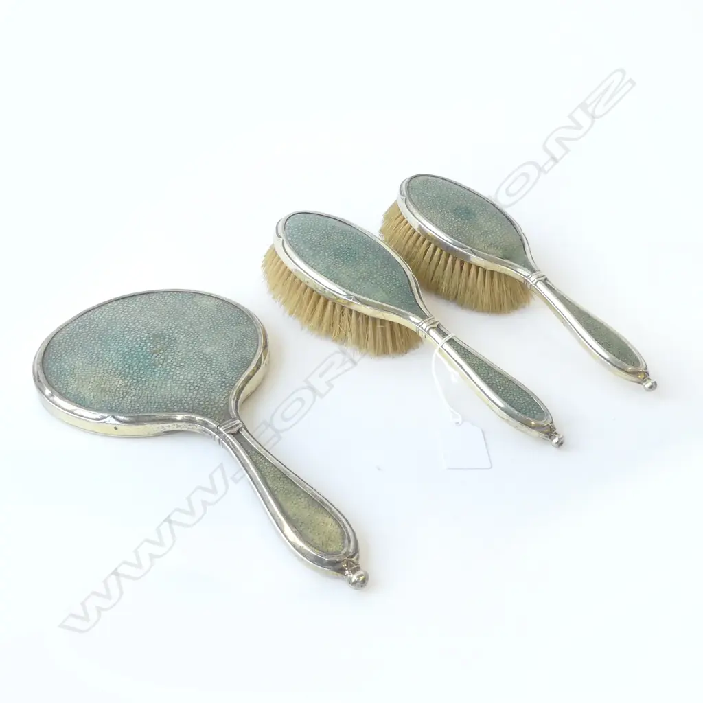 STG SILVER & SHAGREEN PAIR BRUSHES & HANDMIRROR (NO GLASS) LONDON 1925, L.235MM-260MM Image 1++