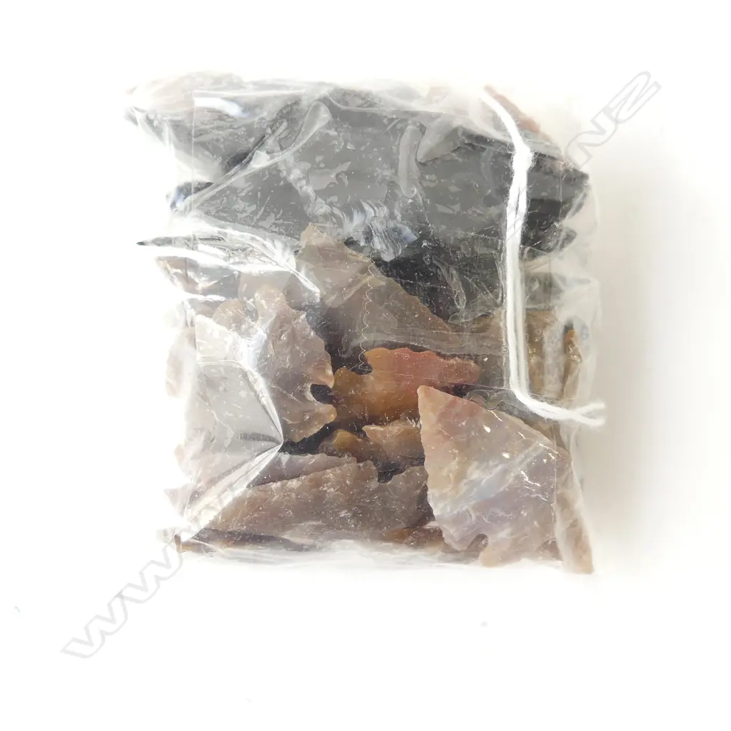FLINT & OBSIDIAN ARROW HEADS Image 1++