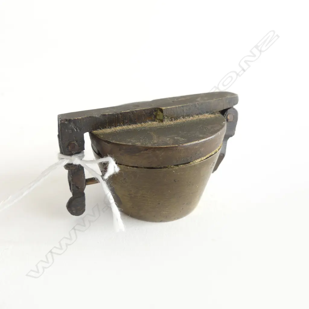 SET SMALL OLD BUKET WEIGHTS case + 3 nesting weights inside Image 1++