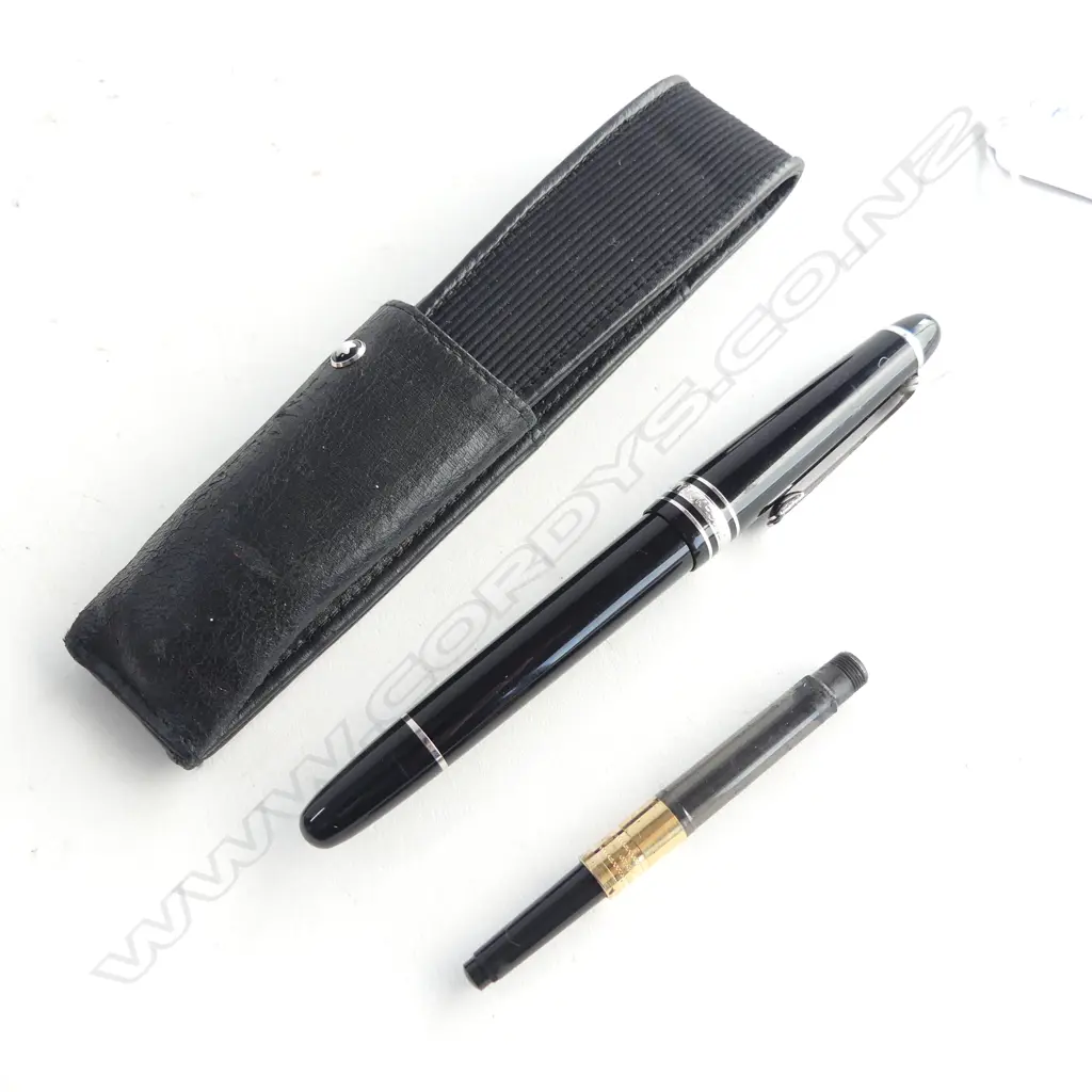 MONTBLANC MEISTERSTRUCK BLACK FOUNTAIN PEN 14ct nib Image 1++