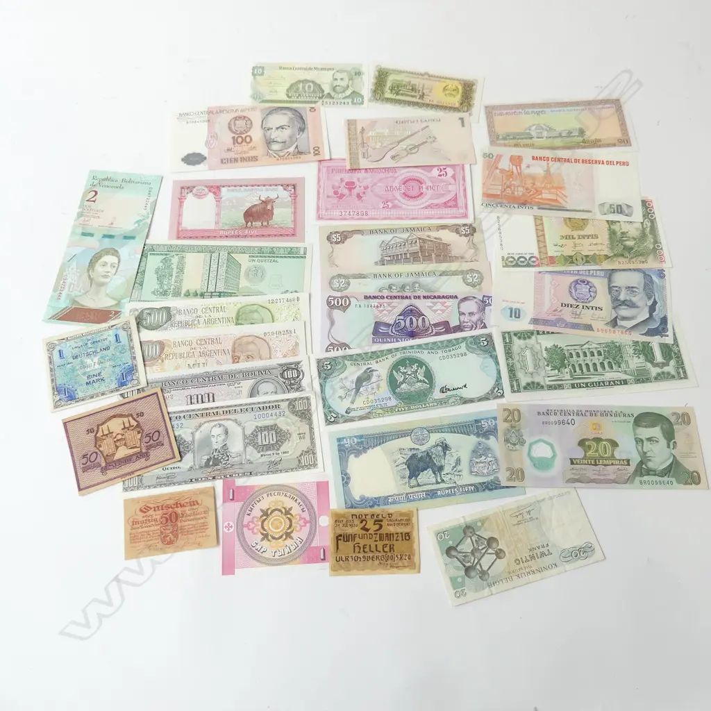 30 ASST. WORLD BANK NOTES Image 1++