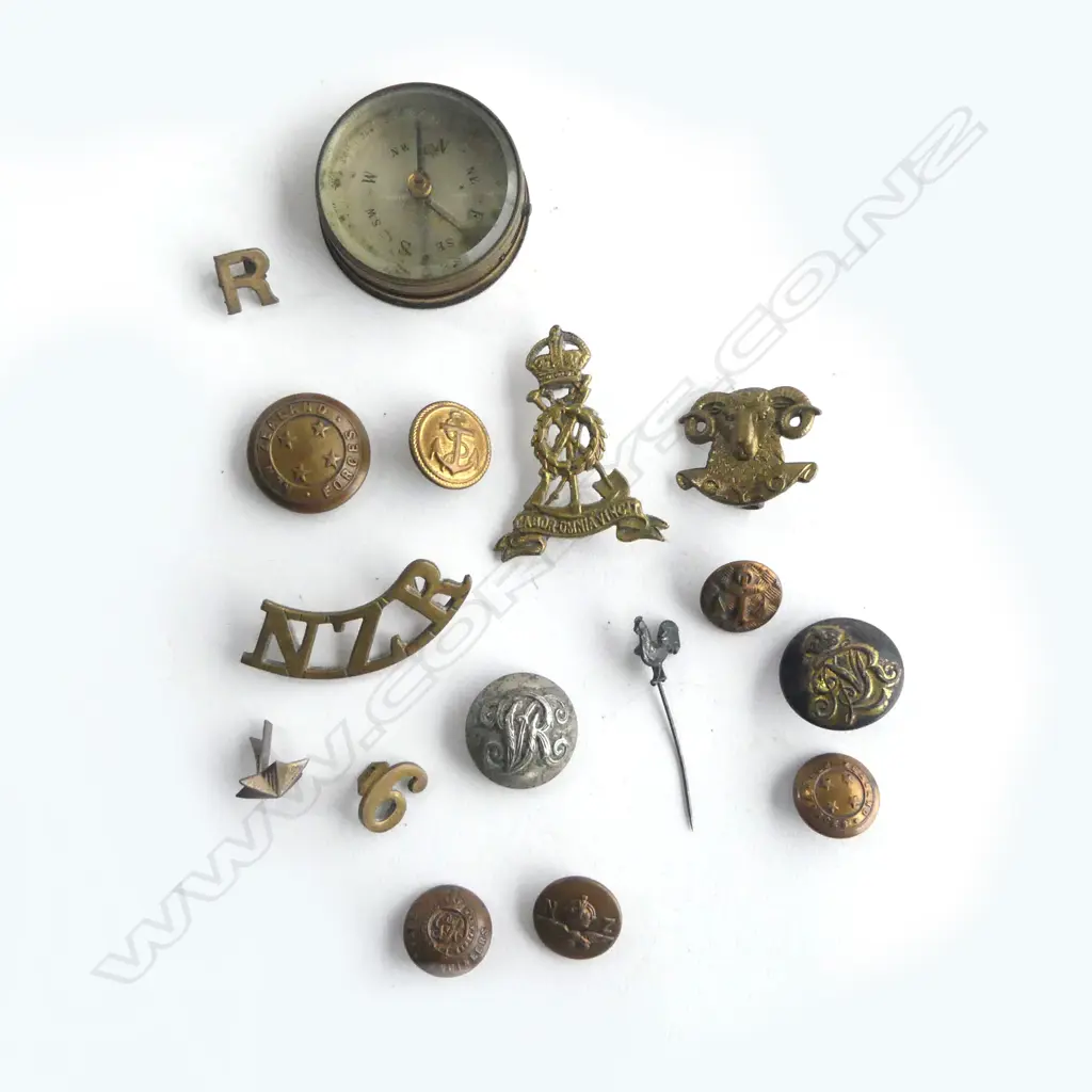 BAG MILTARY BUTTONS + BADGES. BRASS POCKET COMPASS  Image 1++