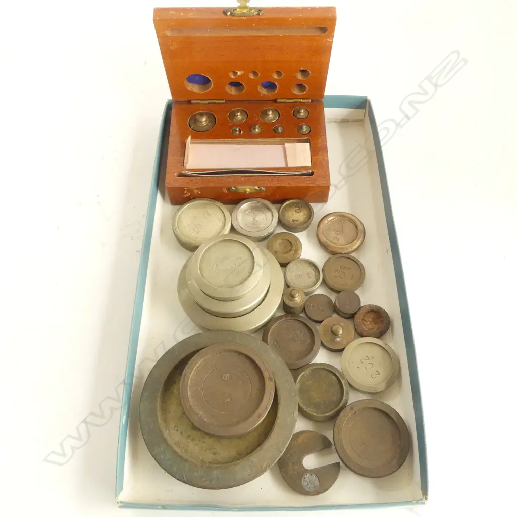 ASST. IMPERIAL WEIGHTS + CASED METRIC SET Image 1++