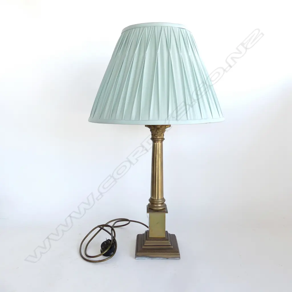LAURA ASHLEY BRASS CORINTHIAN COLUMN TABLE LAMP w. PLEATED SHADE H.675mm Image 1++