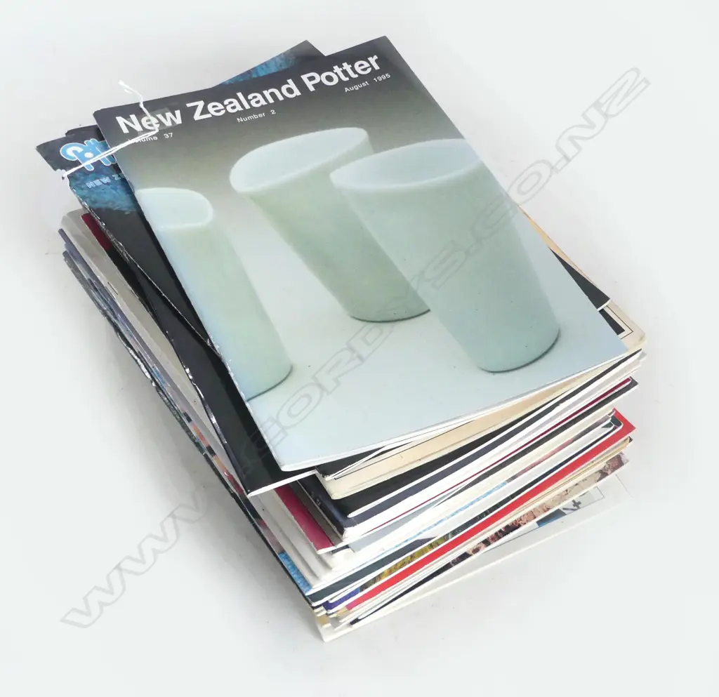 NZ POTTER MAGAZINES ETC Image 1++