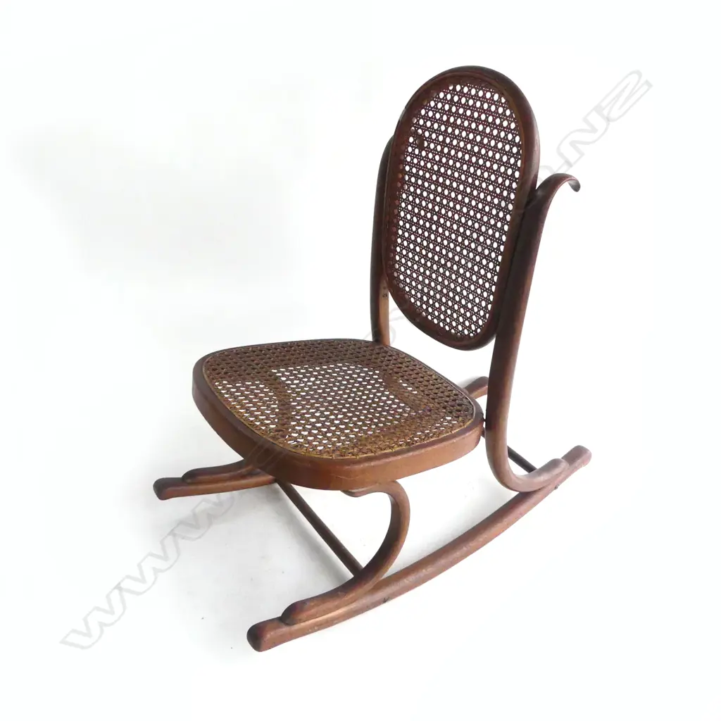 CHILDS BENTWOOD ROCKING CHAIR H.650mm Image 1++
