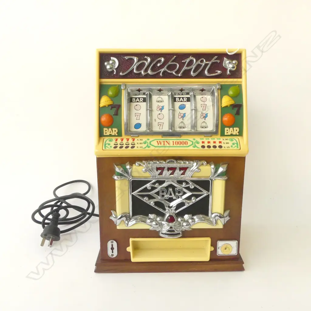 MID-CENTURY SKY CITY CASINO JACKPOT RADIO/CASSETTE PLAYER H340MM  WORKING Image 1++
