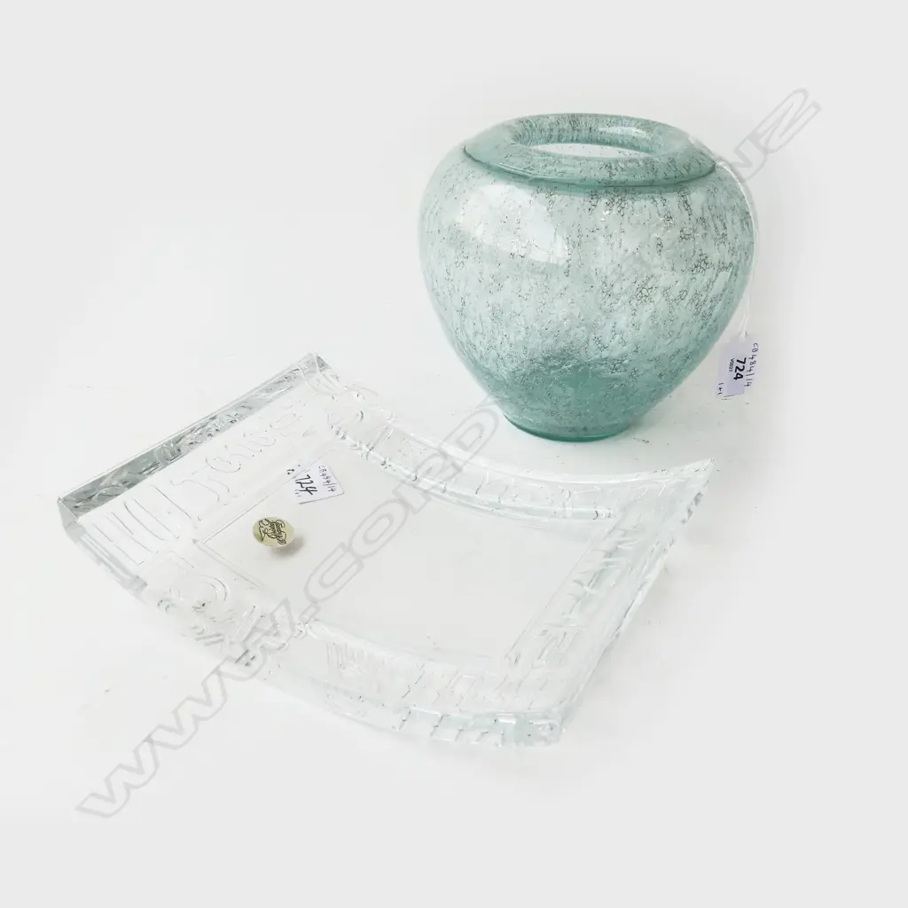HAND BLOWEN STUDIO GLASS VASE H165MM & FRENCH CRYSTAL CHEESE DISH L220MM Image 1++