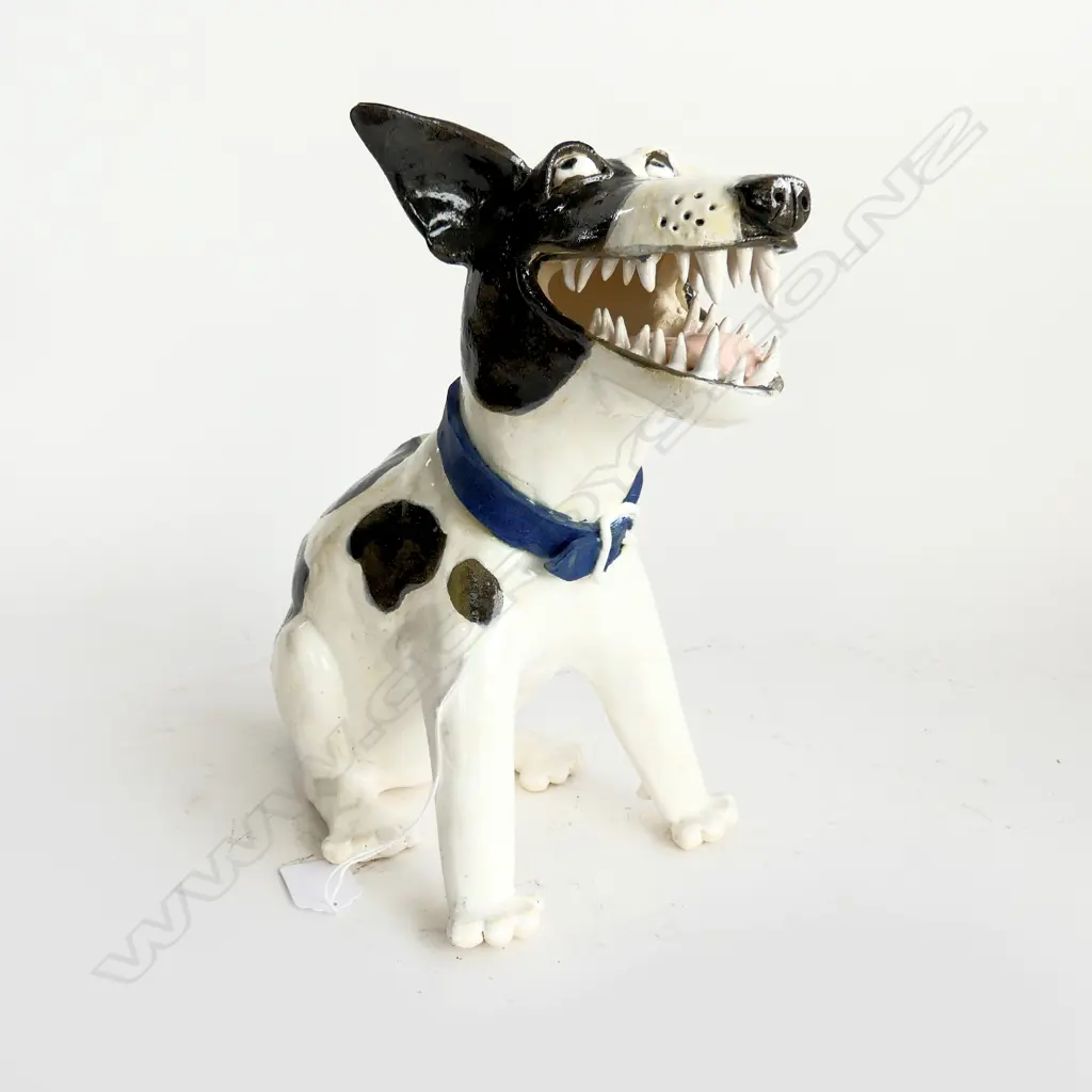 KAREN KENNEDY CERAMIC DOG H.270mm Image 1++