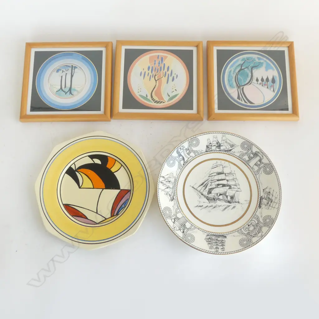 2 CLARICE CLIFF PLATES 230mm dia + 3 PRINTS  Image 1++