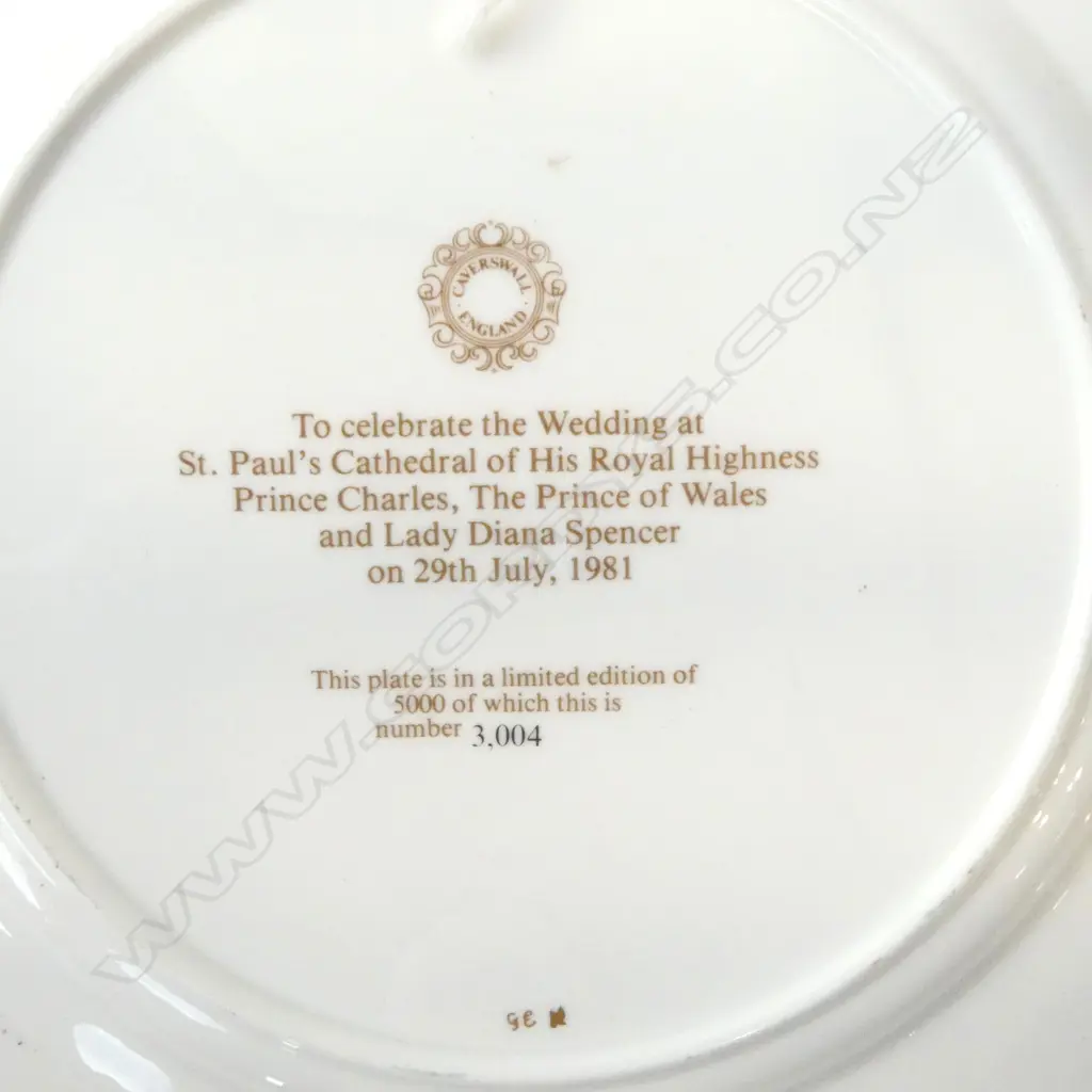 TWO CAVERSWALL PRINCESS DIANA CABINET PLATES 1981 WEDDING LTD.ED. & NZ ROYAL VISIT 1983, D.270MM & D.210MM Image 1++