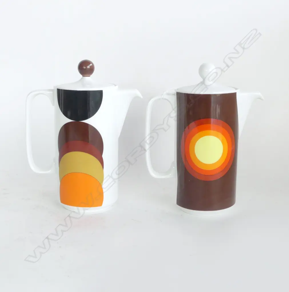 PR VINTAGE VOHENSTRAUSS COFFEE POTS, H.230mm (one lid repaired)  Image 1++