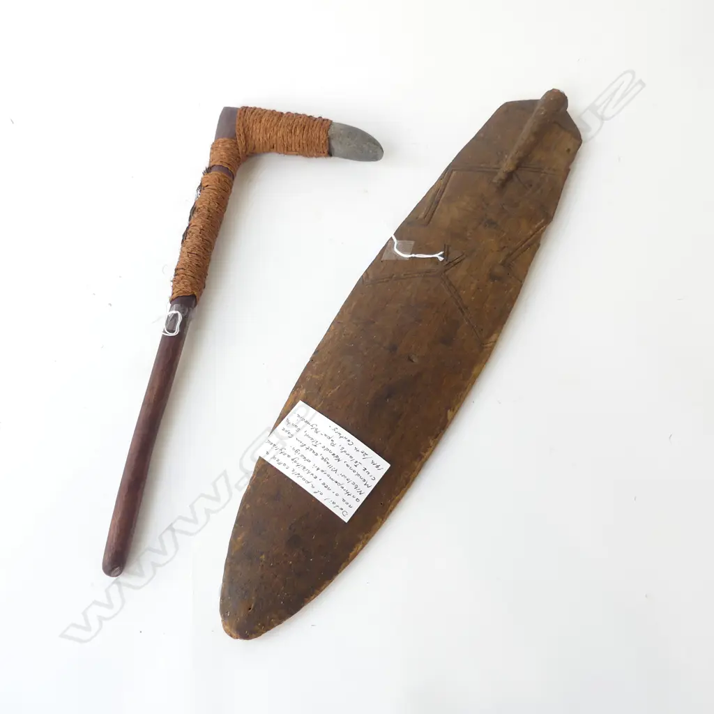 SANTA CRUZ PADDLE HEAD L580MM & HAFTED PNG ADZE L440MM Image 1++