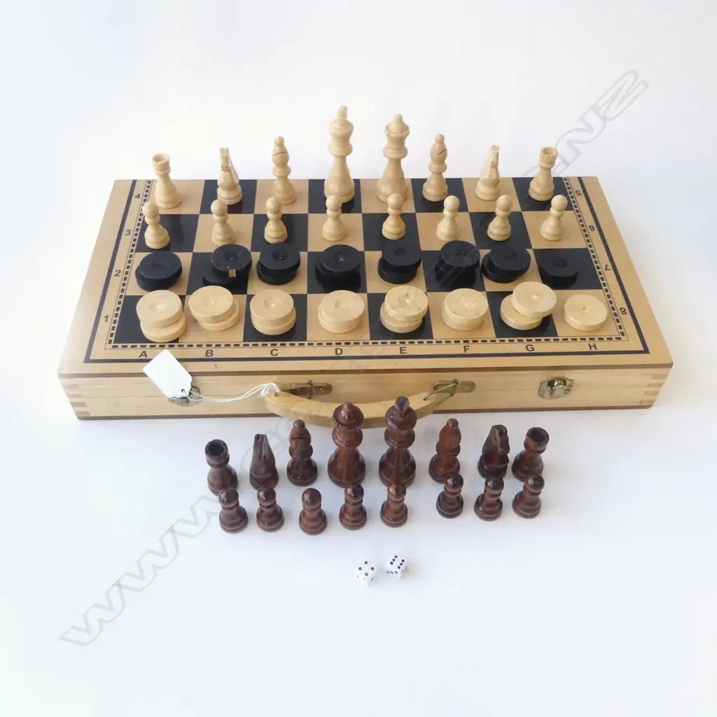 WOODEN CHESS SET & BACKGAMMON SET BOTH COMPLETE IN FOLDING BOX, ONE GAME EACH SIDE, L.470MM Image 1++