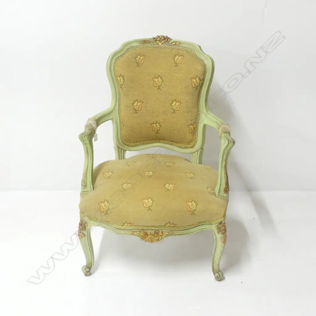 FRENCH STYLE ARMCHAIR Image 1++