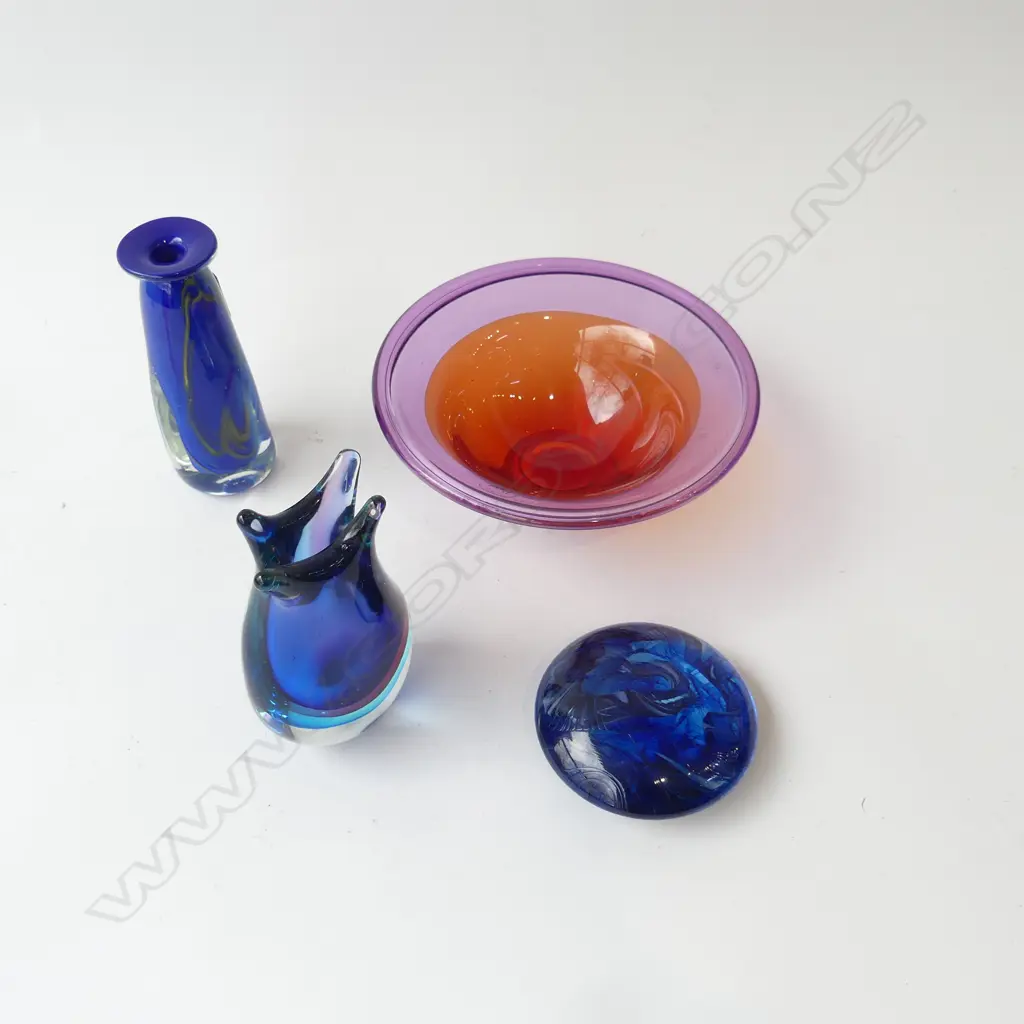 4 PCES ART GLASS INCL. HOGLUND BOWL 195mm dia Image 1++