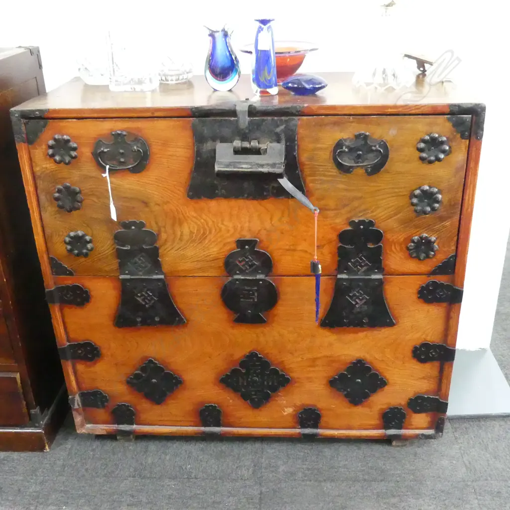 ORIENTAL CABINET 930x395x880mm Image 1++