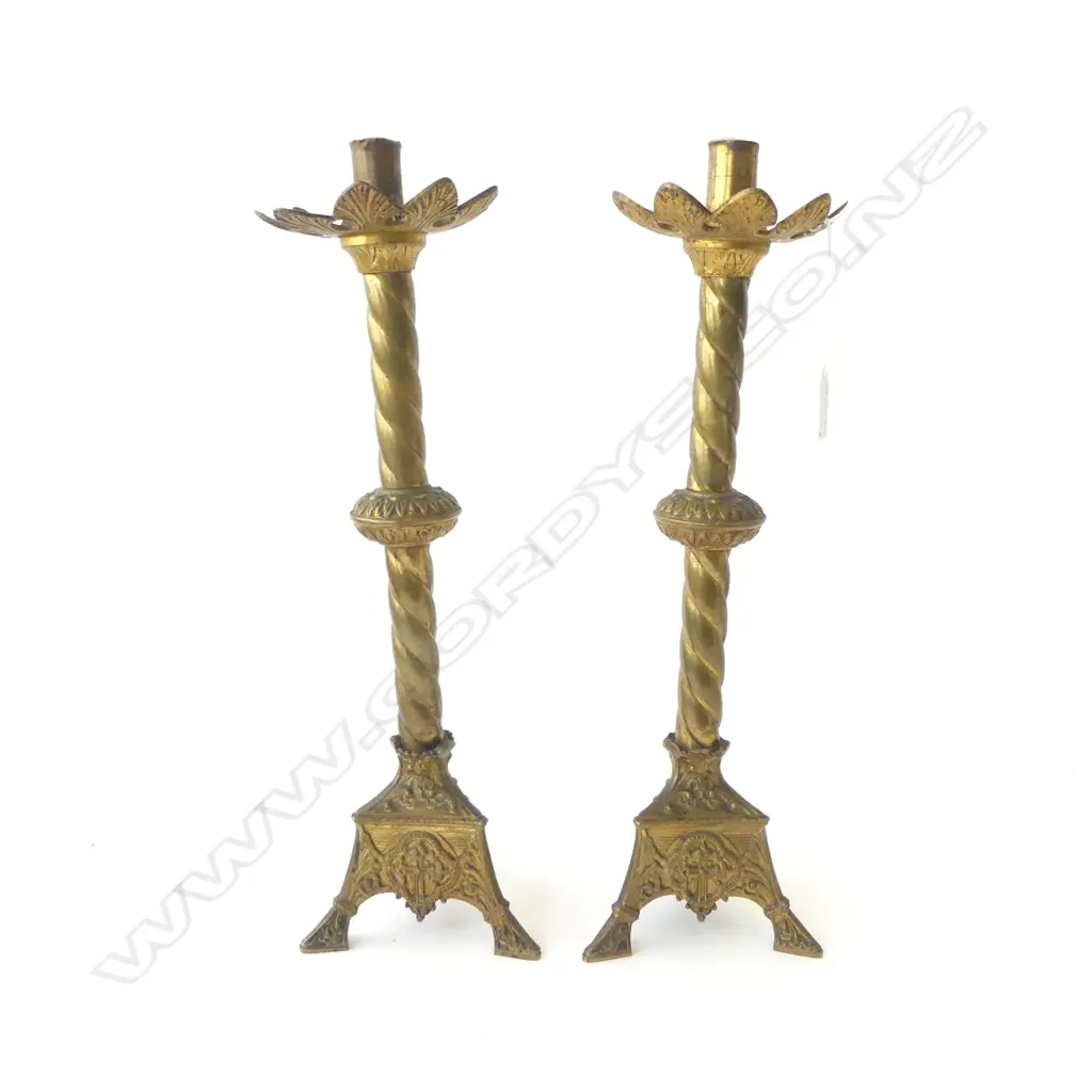 PR VINTAGE BRASS ECCLESIASTICAL CANDLE STANDS H430mm Image 1++