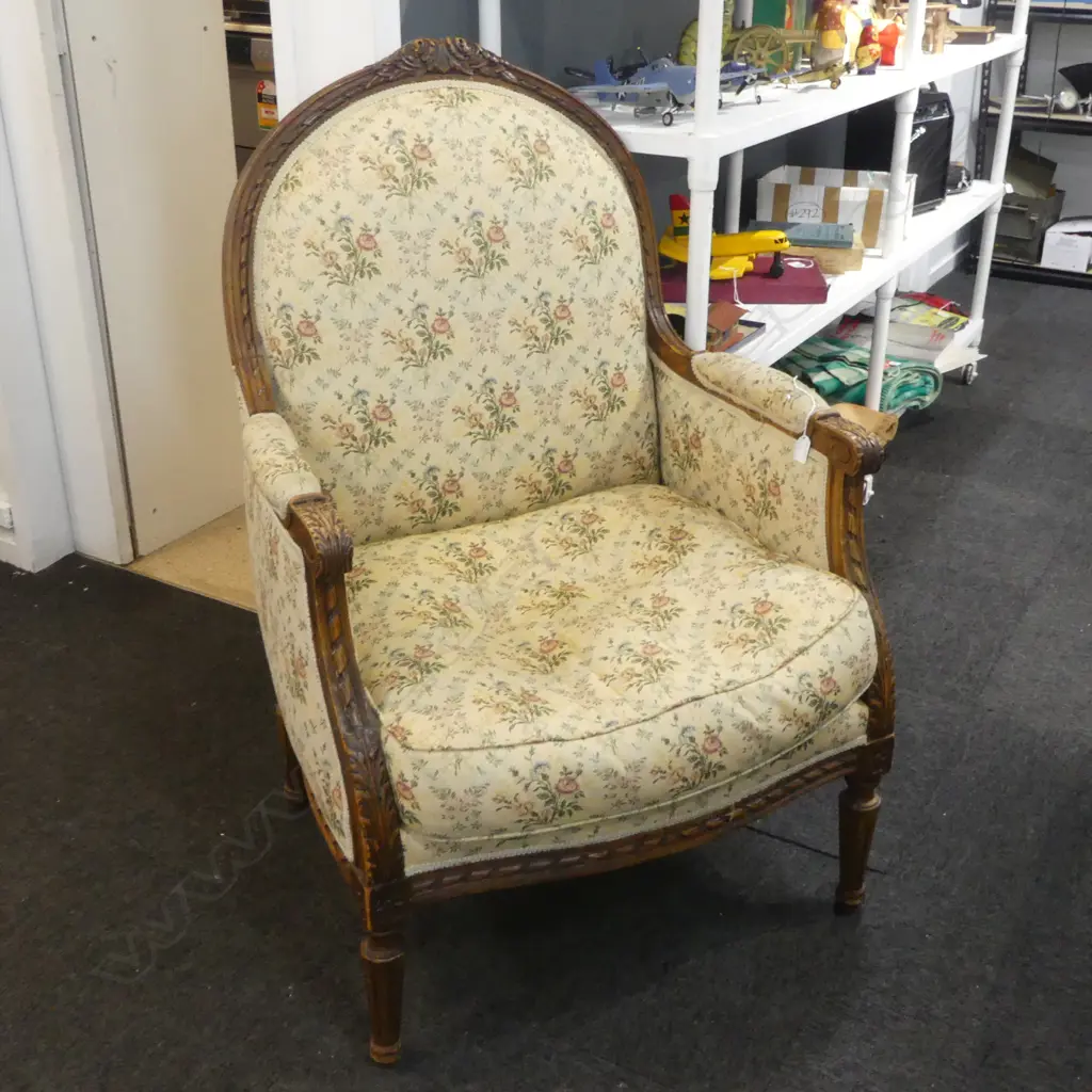 FRENCH STYLE UPHOLSTERED ARMCHAIR Image 1++