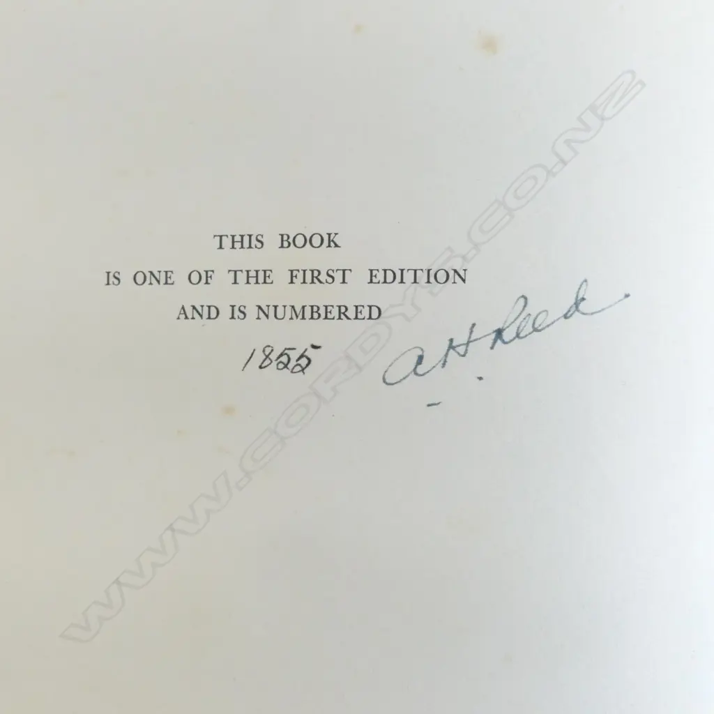 BOOK 'THE STORY OF THE KAURI' A. H. REED, SINGED  Image 1++