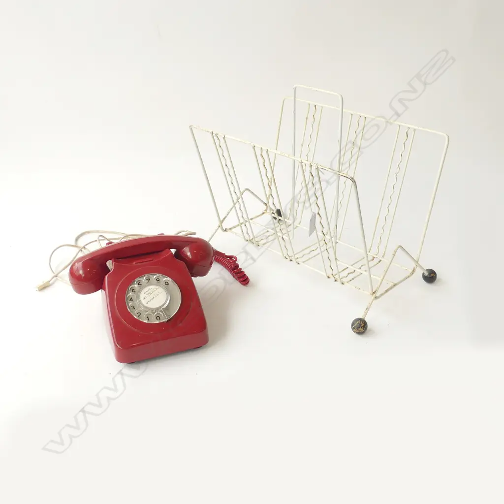 VINTAGE MAGAZINE RACK + RED DIAL PHONE Image 1++
