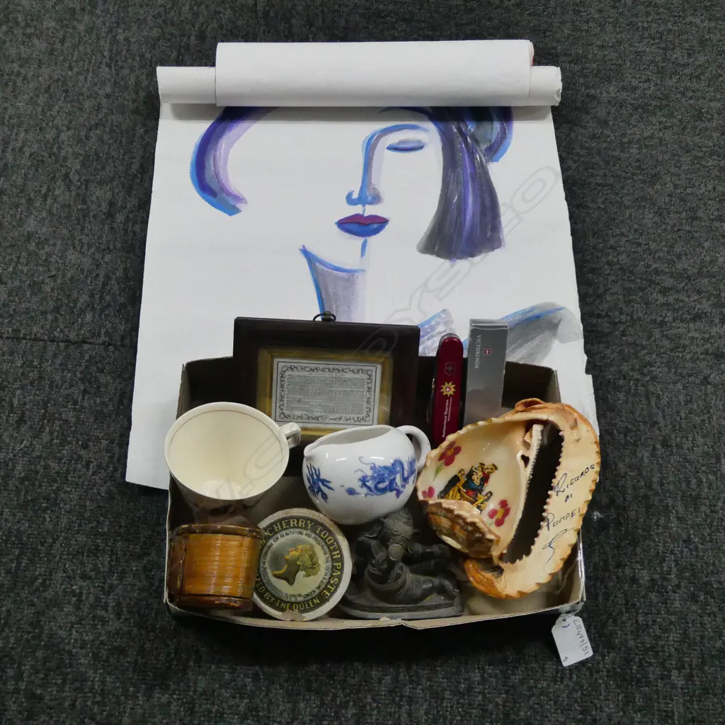 SMALL TRAY OF 9 COLLECTABLES: B&W SML JUG + BRONZE GANESH C/COOK CUP  SWISS ARMY POCKET KNIFE ETC Image 1++
