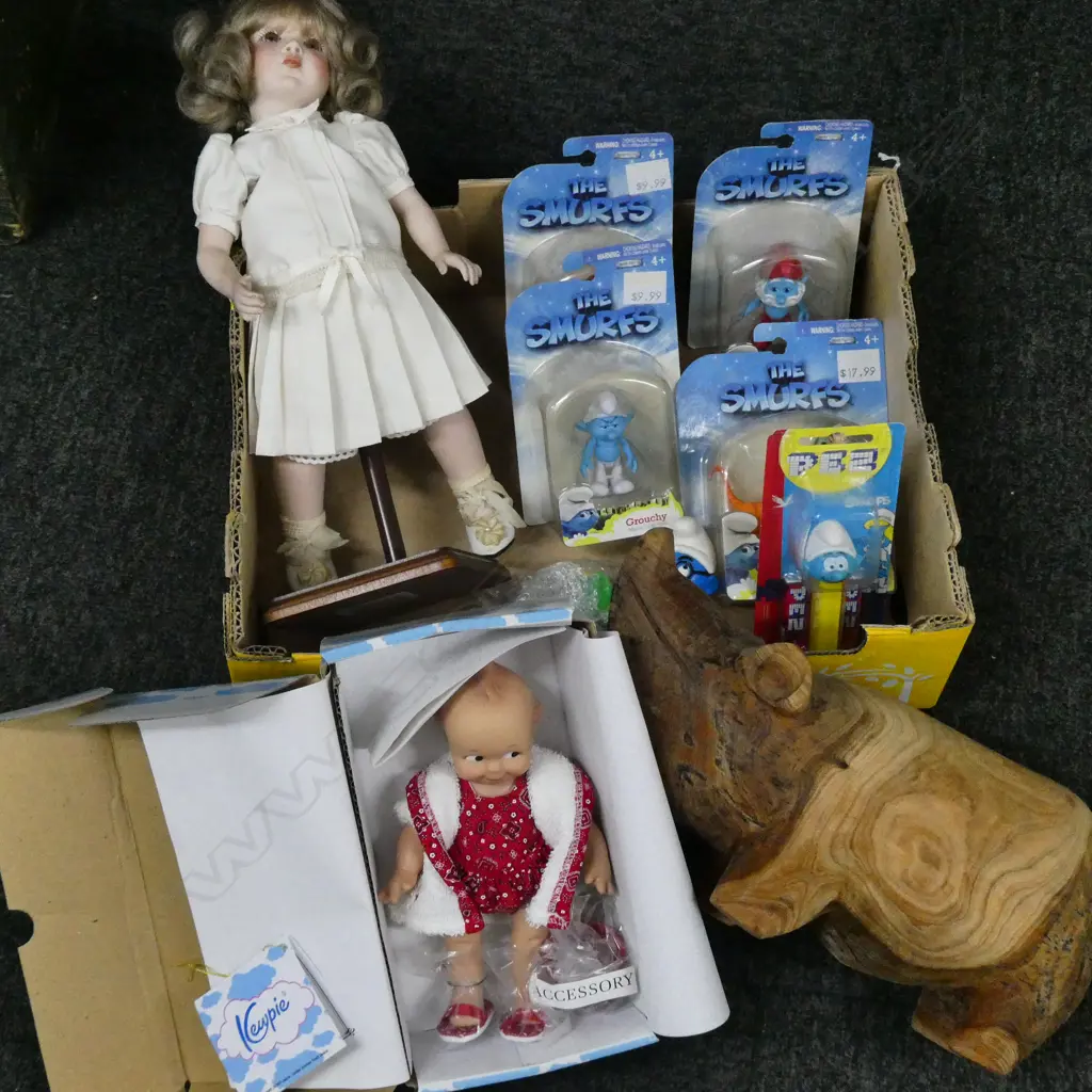 ASST. TOYS; SMURFS, WOODEN PIG ETC Image 1++