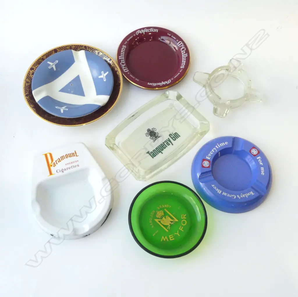 EIGHT ADVERTISING ASHTRAYS & DISHES – BLACK & WHITE SCOTCH, MCCALLUMS, PARAMOUNT CIGARETTES, DB, SWISS AIR ETC Image 1++