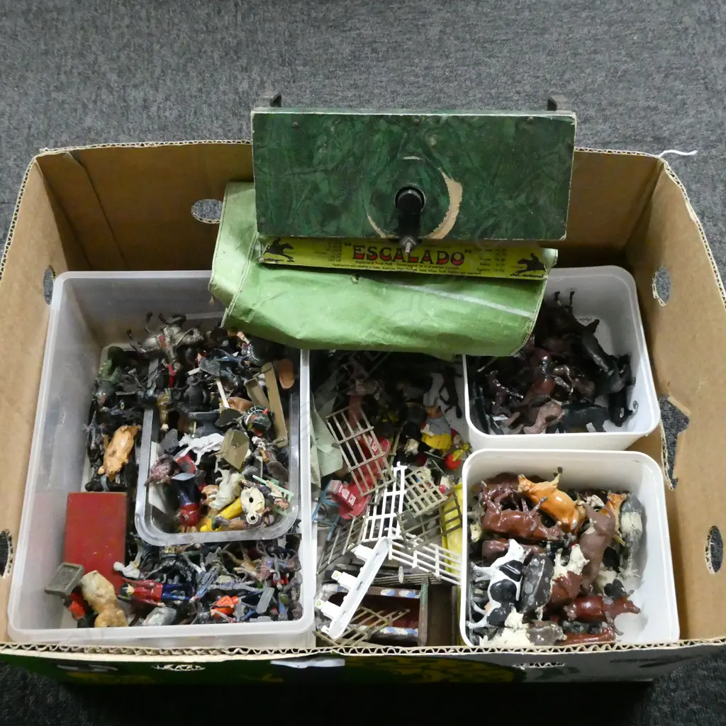 ASST. VINTAGE LEAD TOYS; ANIMALS, SOLDIERS ETC Image 1++