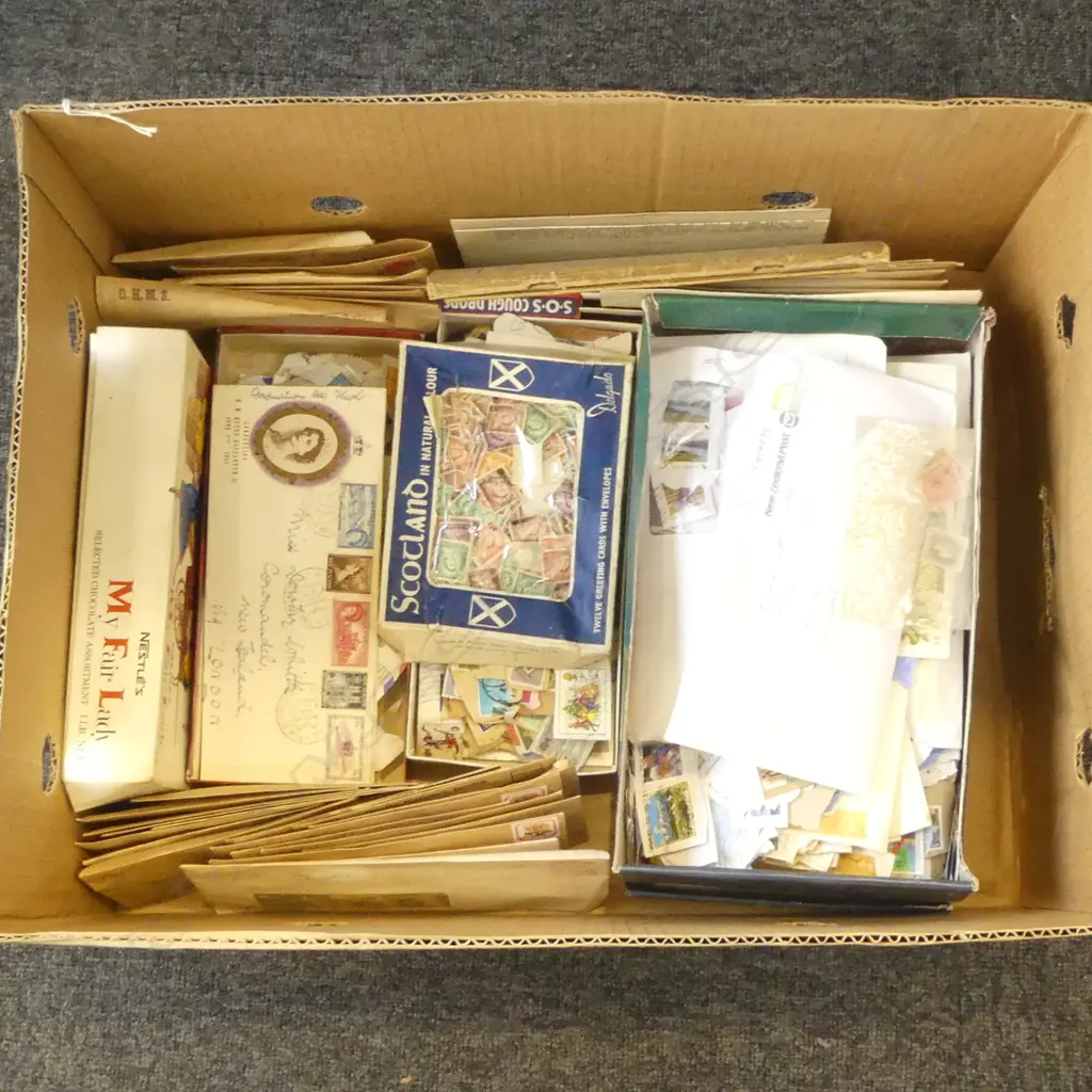 LARGE BOX STAMP COLLECTION MIXED STAMPS Image 1++