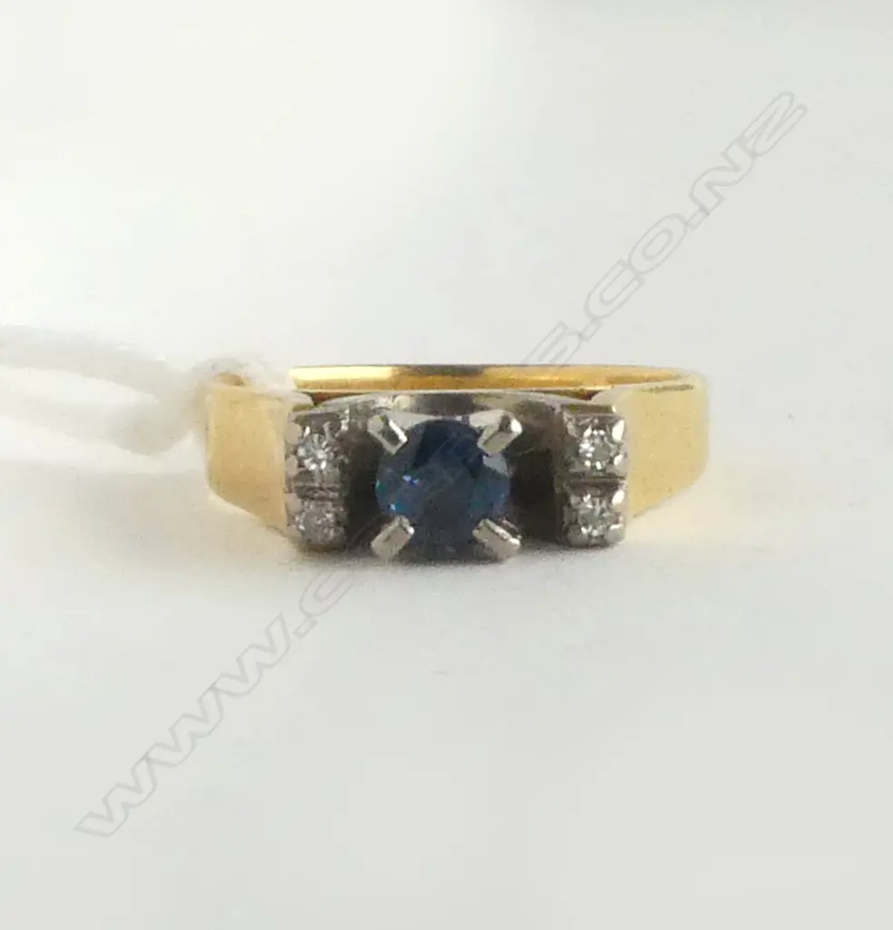 18ct YELLOW GOLD SAPPHIRE & DIAMOND RING 4.3gms SIZE J Image 1++