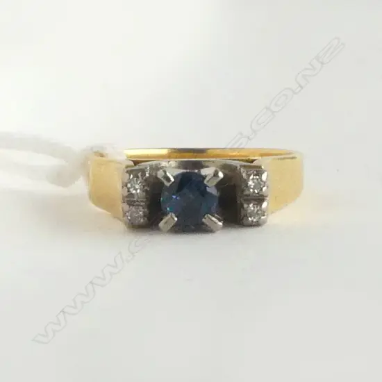 18ct YELLOW GOLD SAPPHIRE & DIAMOND RING 4.3gms SIZE J