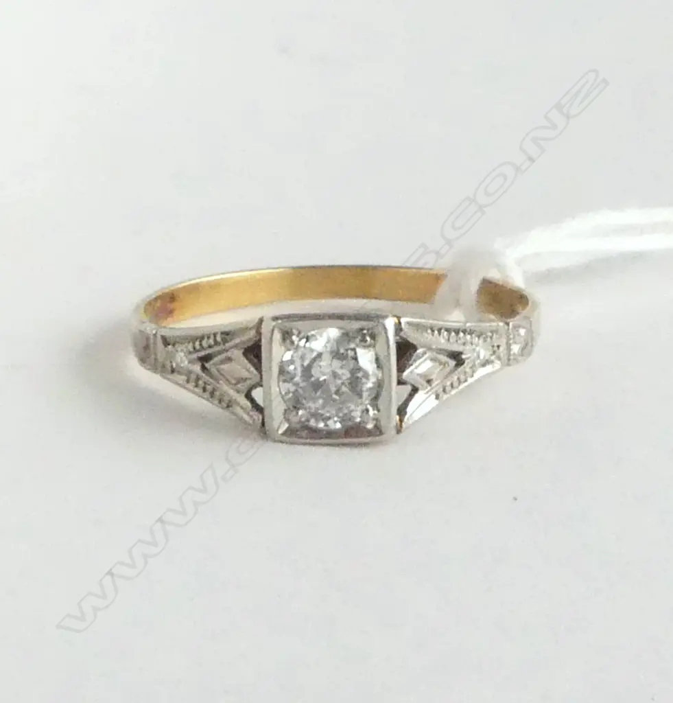 18ct YELLOW & WHITE GOLD & solitaire 0.247ct DIAMOND RING square mount w Valuation $3,500  Image 1++