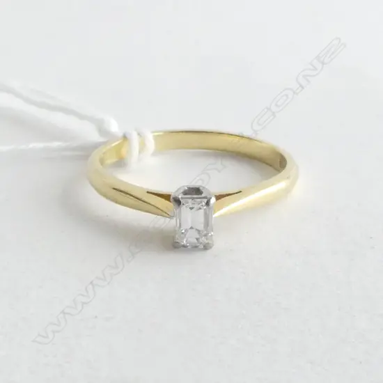 18CT YG EMERALD CUT DIAMOND SOLITAIRE RING, SIZE N 2.31gms RV $2800