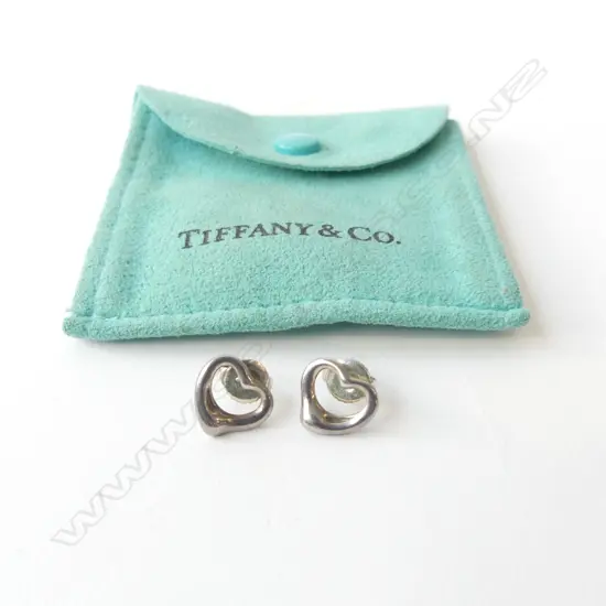 PR TIFFANY STG SILVER STUD EARRINGS w. POUCH